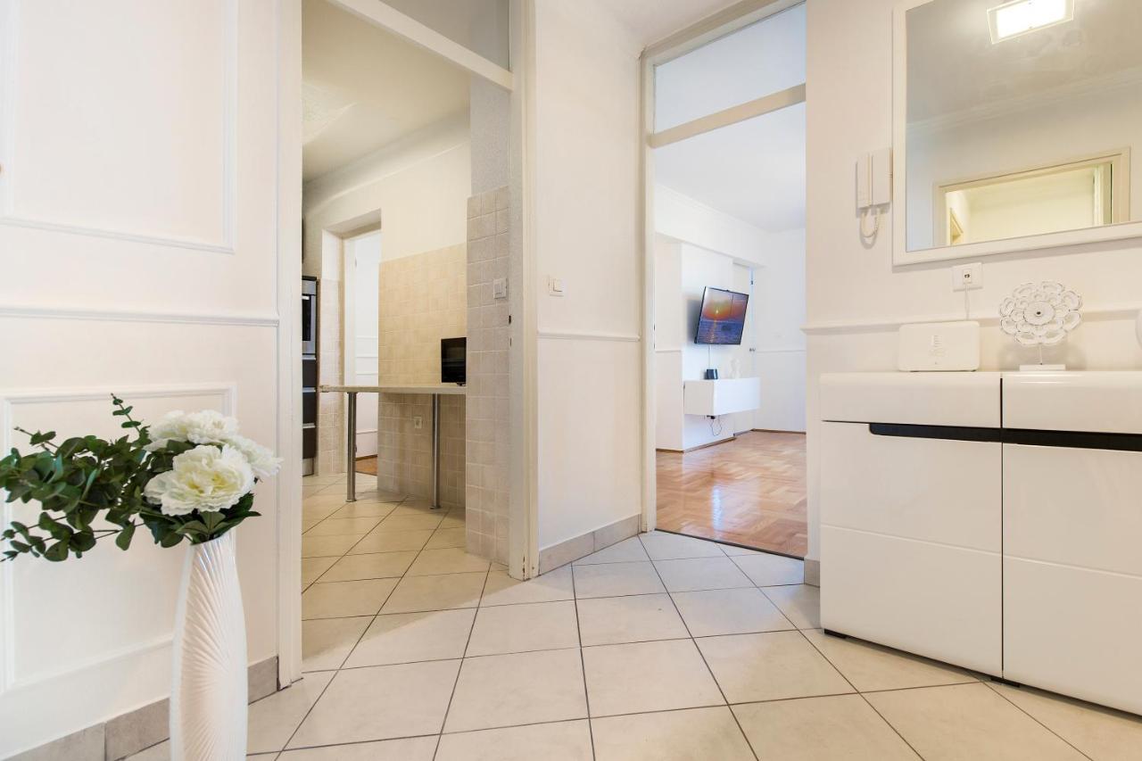Apartment Parentium Porec Exterior photo